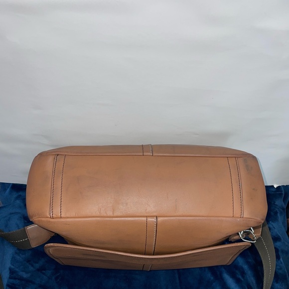 Coach ‘Lexington’ Leather Map Bag - Picture 6 of 15